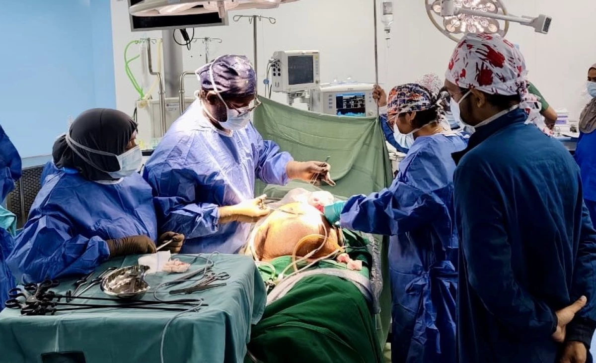 IGMH conducts Maldives’ first Tenckhoff peritoneal dialysis catheter surgery