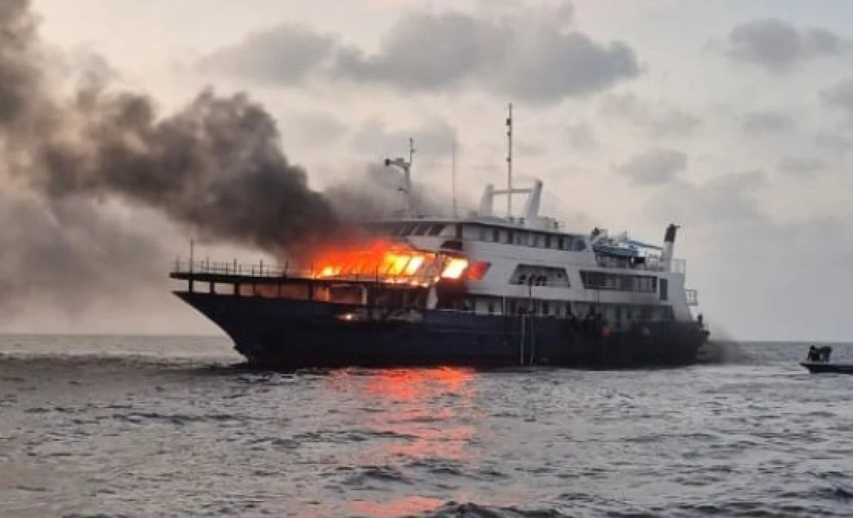 Tourists and crew safely evacuated as fire engulfs safari in Vaavu Atoll