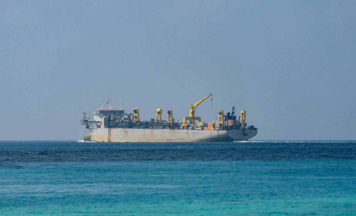Reclamation for Dhidhdhoo Airport begins with world’s largest Dredger