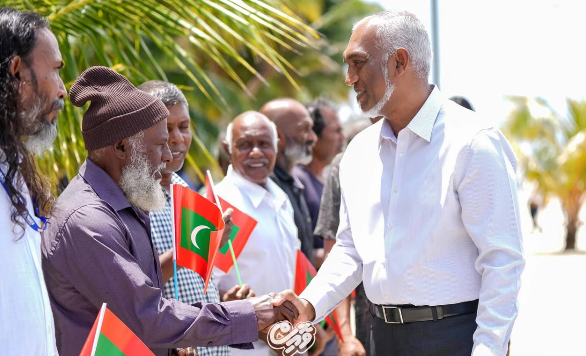 Maldives extends public service employment age to 75