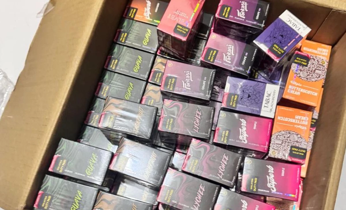 Foreign national arrested for operating large-scale illegal vape business